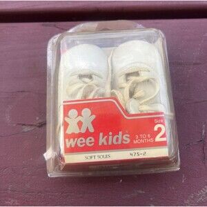 WEE KIDS Vintage Girls Boys Unisex White Baby Shoes 3 to 6 Months Size 2